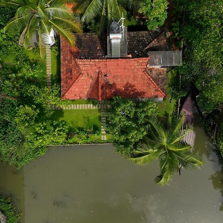 Little Chembaka Pension Kumarakom Buitenkant foto